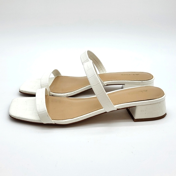 Aldo white slip on low heel double stap summer sandal. Size 9 - Picture 4 of 10